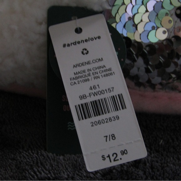 Girls Slippers - Picture 3 of 3